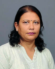 Photo Finance Officer